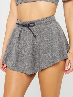 Fabletics Cloud Jersey Flounce Skirt NWOT~Charcoal Gray Heather